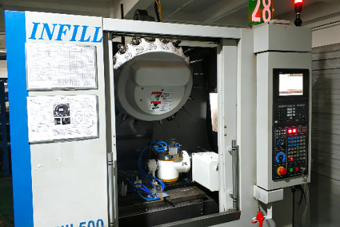 5 Axis Machining Center